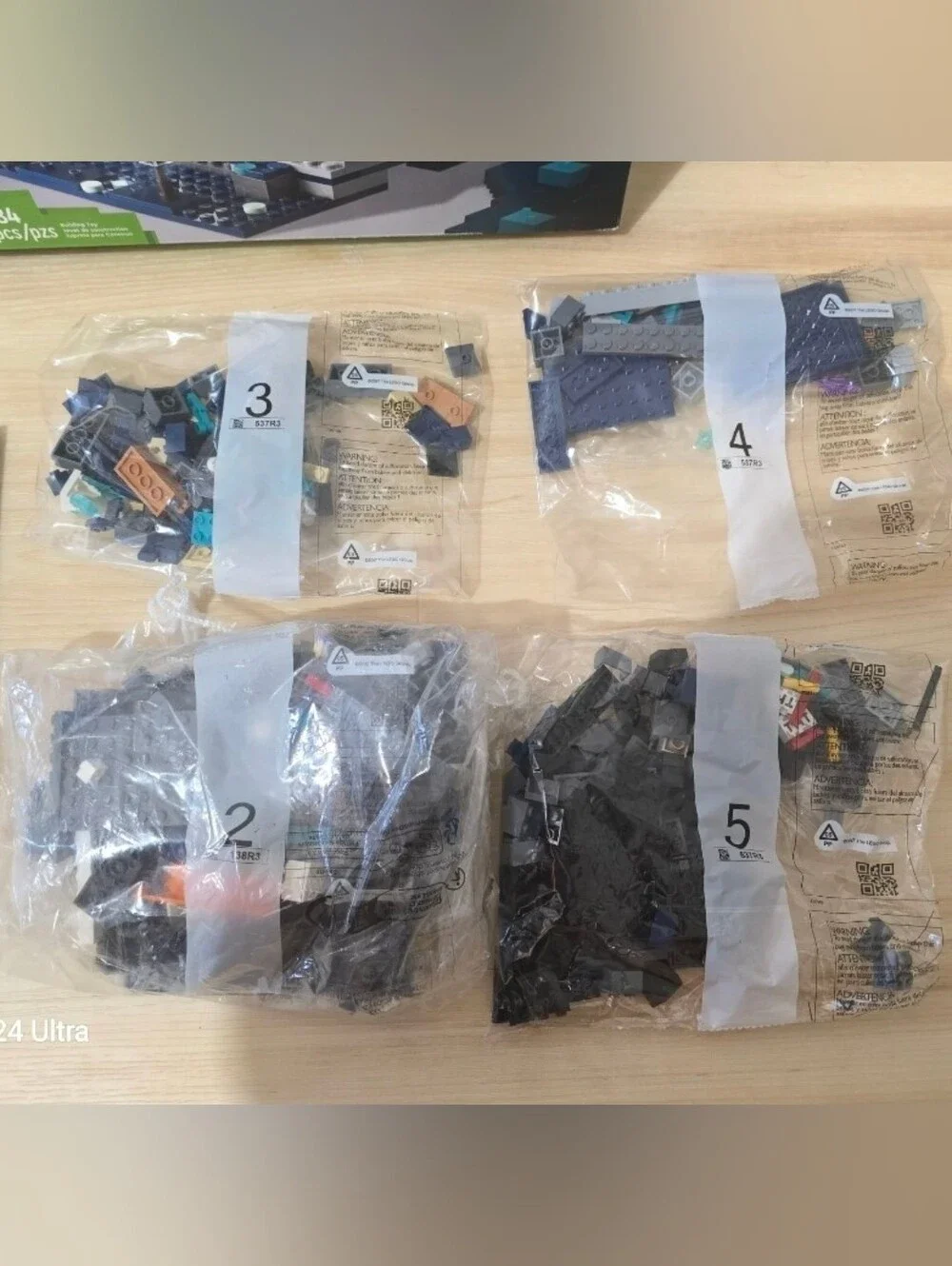 LEGO Minecraft The Deep Dark Battle (21246) – Open Box